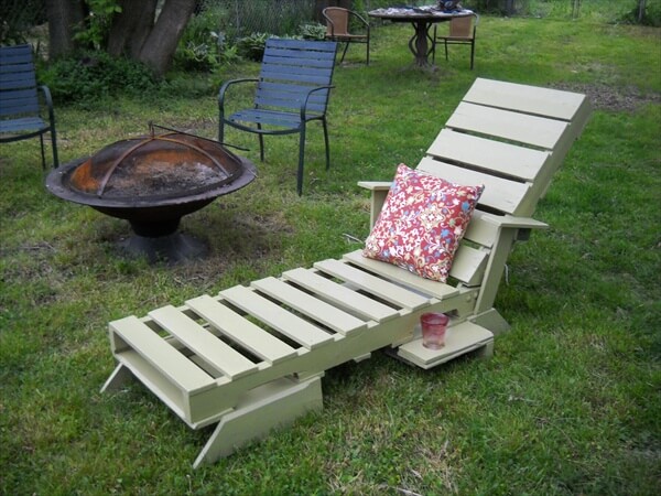 7 Simple Yet Ravishing Outdoor Pallet Furniture | Pallet Furniture DIY