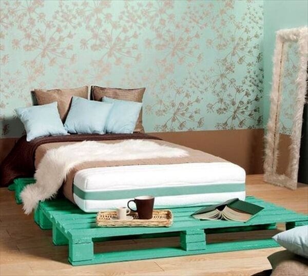 Discover Your Creativity: A Pallet Bed | Pallet Furniture DIY
