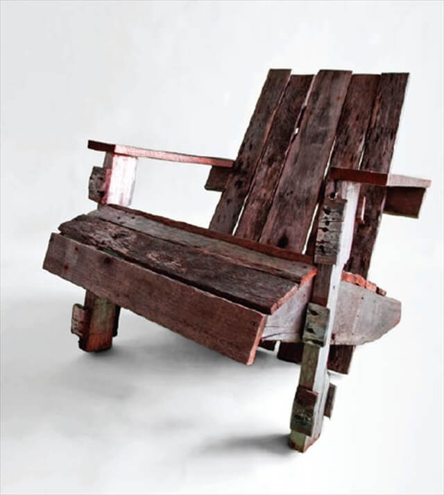 Catch Clean Pallets and Make A Pallet Adirondack chair 