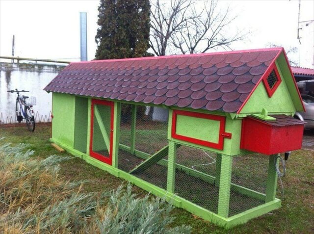 Pallet wood chicken coop building plans: