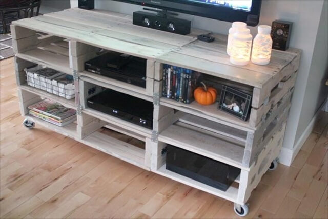 TV Stand Made From Pallets