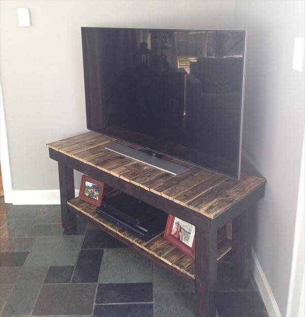 diy pallet 2 tiered tv stand diy pallet media console tv stand diy 