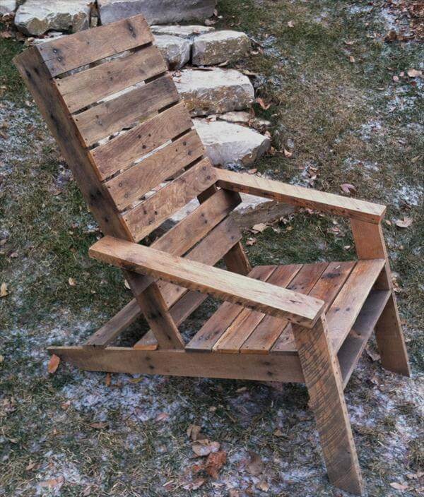 Upcycled DIY Pallet Adirondack Chair | Pallet Furniture DIY